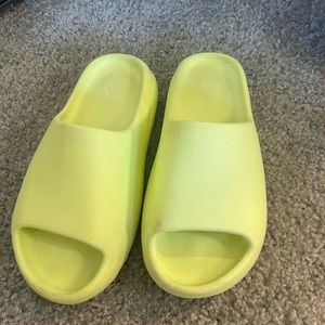 Yeezy Slide Glow Green 8 mens
